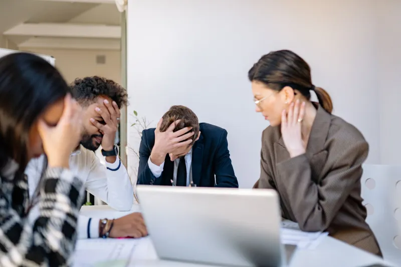 Before the Collapse: Reading the Warning Signs of an Enterprise Team at Its Breaking Point